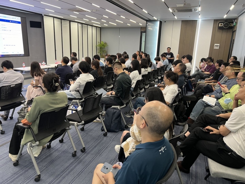 构建健康的信息网络生态环境，完善人工智能生成合成内容标识的方法